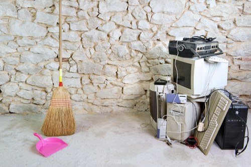 Fast bed removal service for residential and commercial customers in London